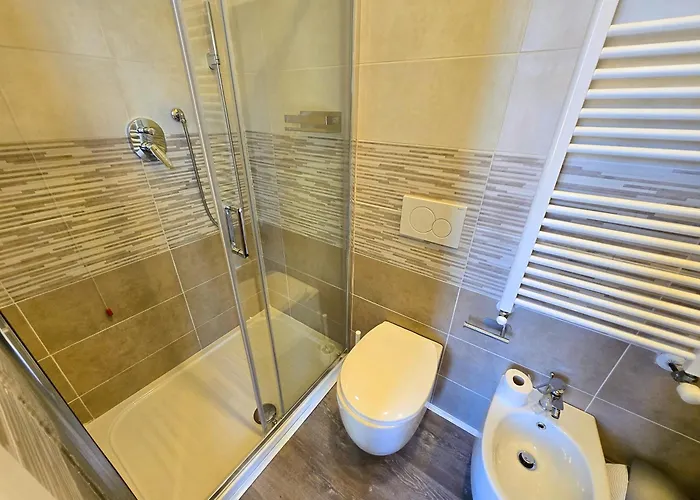 Happy 招待所 斯培西亚